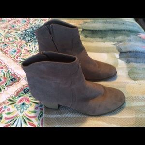 CARLOS by Carlos Santana Western Style suede Bootie 10